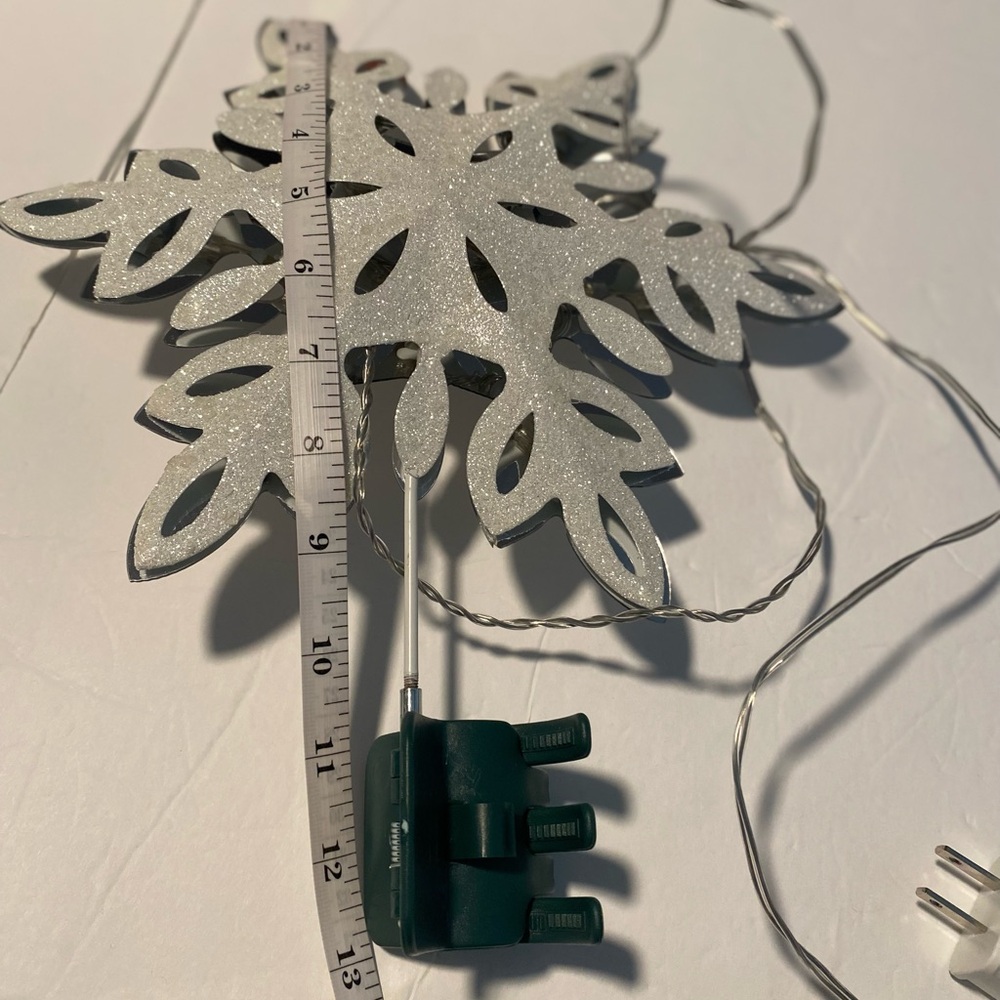 Snowflake ❄️Tree Topper - Picture 9 of 11